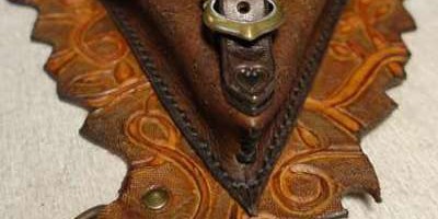 holster jambe  2 avec pierre sertie