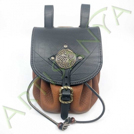 vue de face du Sac bourse_ Feuille des Druides